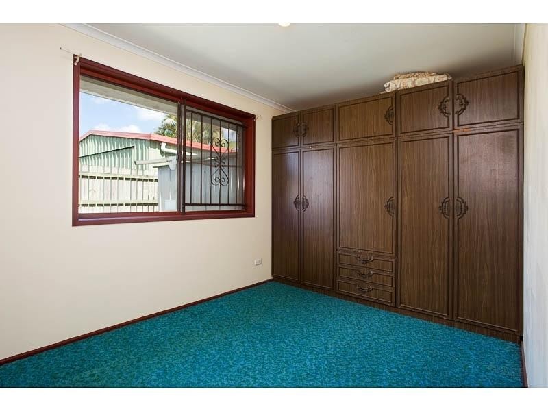 10 Buttercup Street, Mansfield QLD 4122