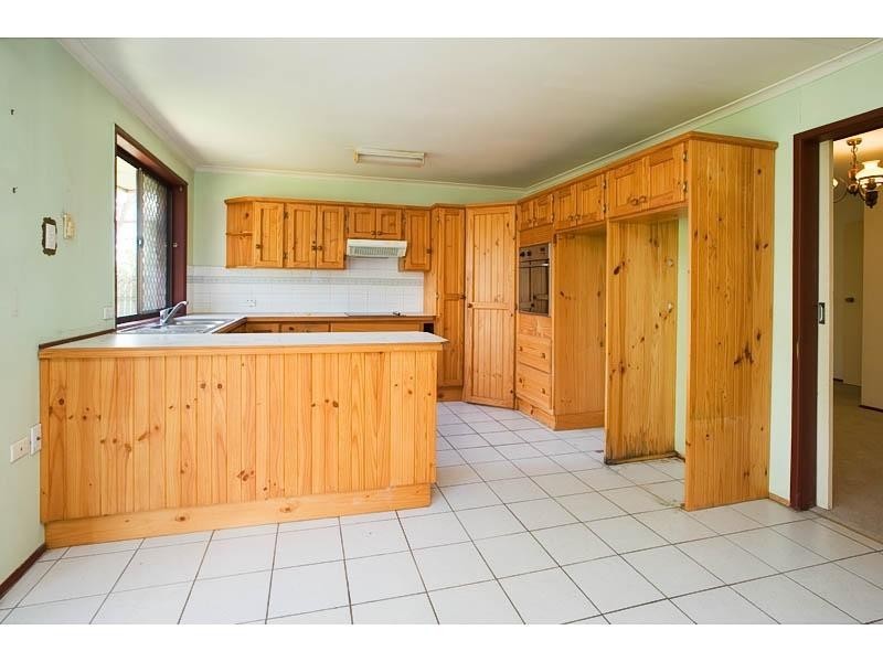 10 Buttercup Street, Mansfield QLD 4122