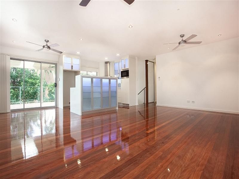 9 Larwood Street, Upper Mount Gravatt QLD 4122