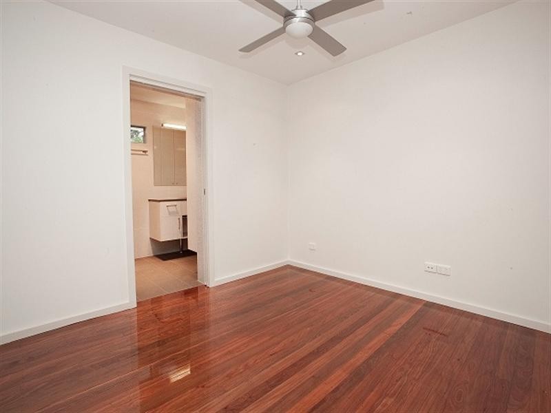 9 Larwood Street, Upper Mount Gravatt QLD 4122