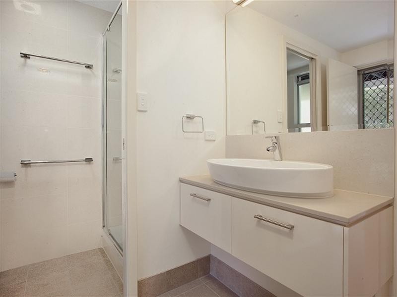 9 Larwood Street, Upper Mount Gravatt QLD 4122