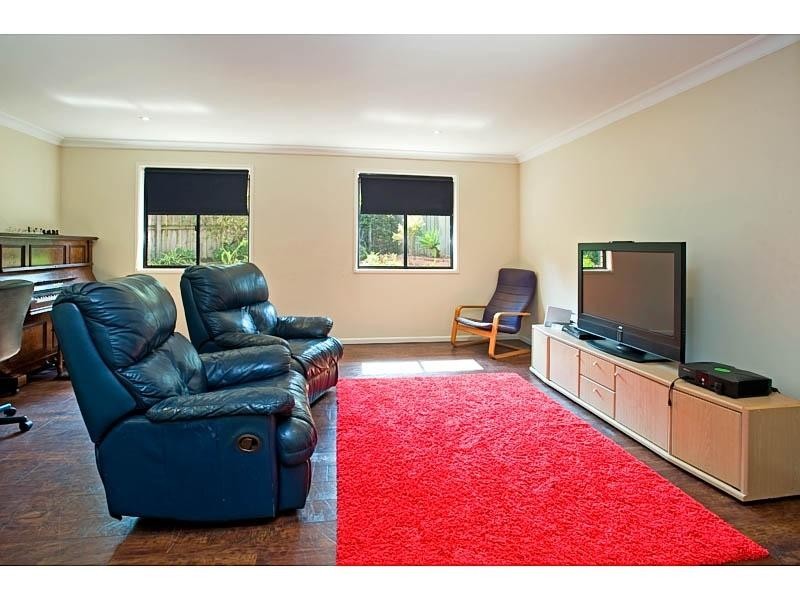 6 Alpena Close, Carindale QLD 4152