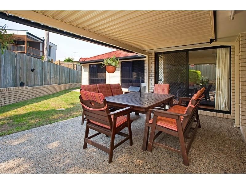 6 Alpena Close, Carindale QLD 4152