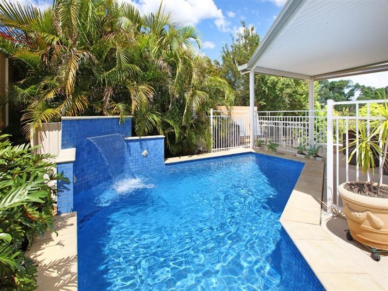 3 Highbury Close, Carindale QLD 4152