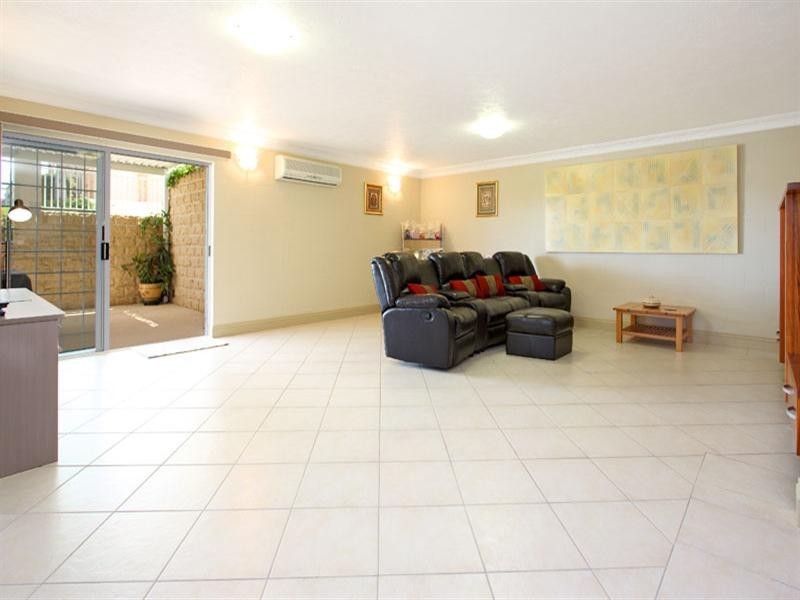 3 Highbury Close, Carindale QLD 4152