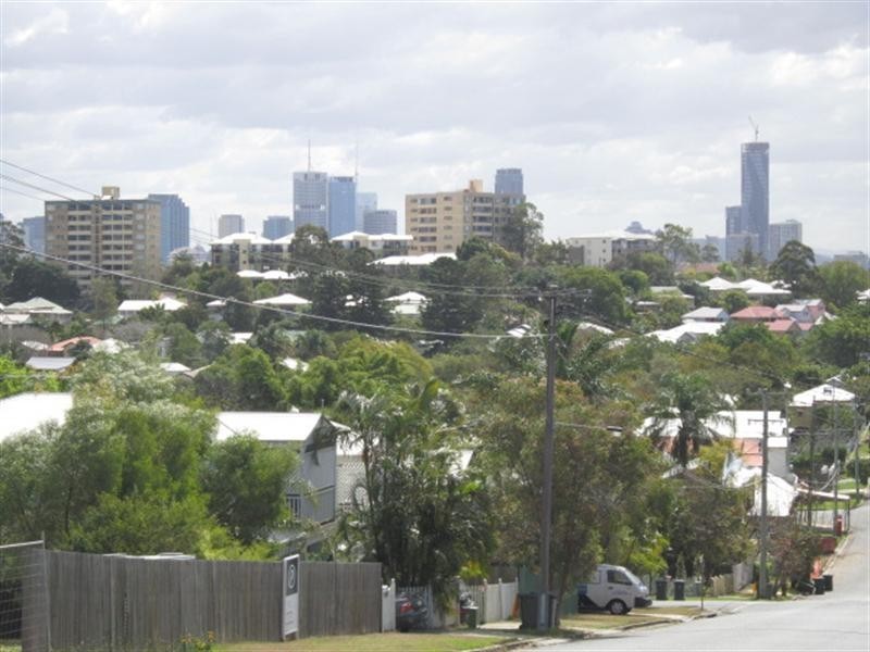 4 Power Lane, Norman Park QLD 4170