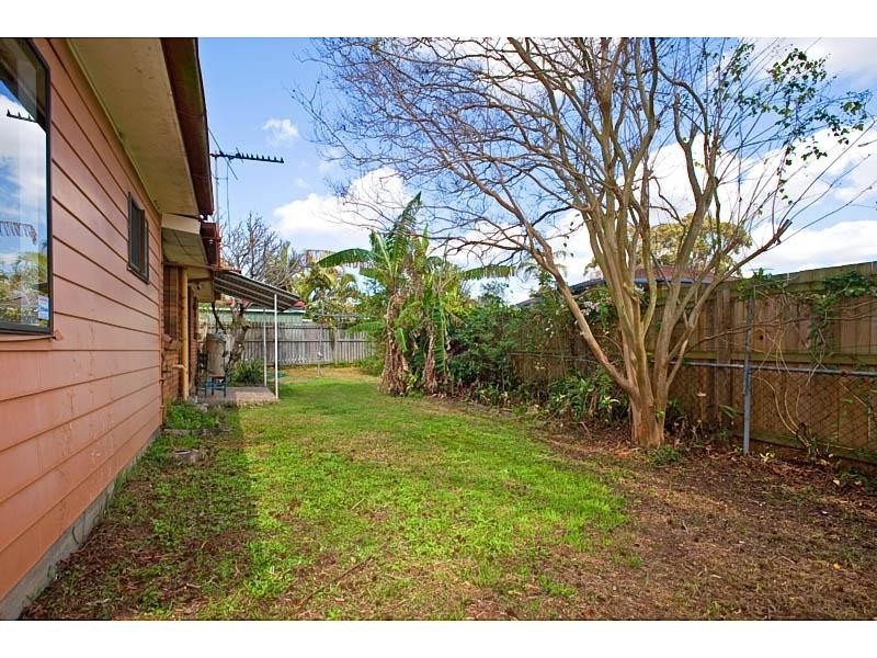 10 Buttercup Street, Mansfield QLD 4122