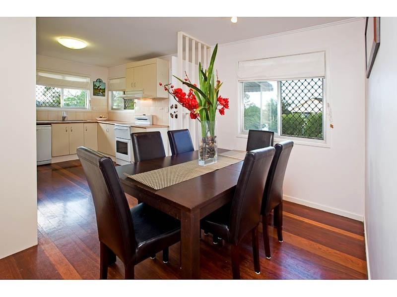 29 Pareena Crescent, Mansfield QLD 4122