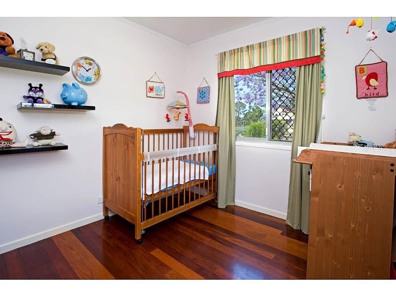 29 Pareena Crescent, Mansfield QLD 4122