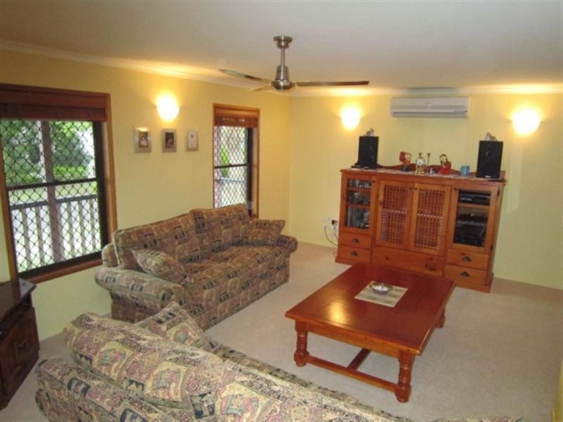 25 Cummin Street, Wishart QLD 4122