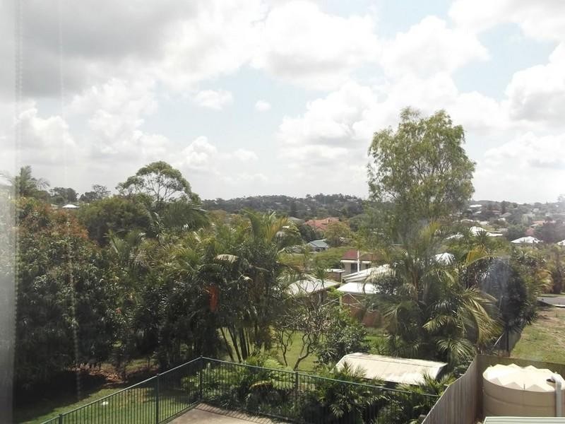 126 Wanda Road, Upper Mount Gravatt QLD 4122