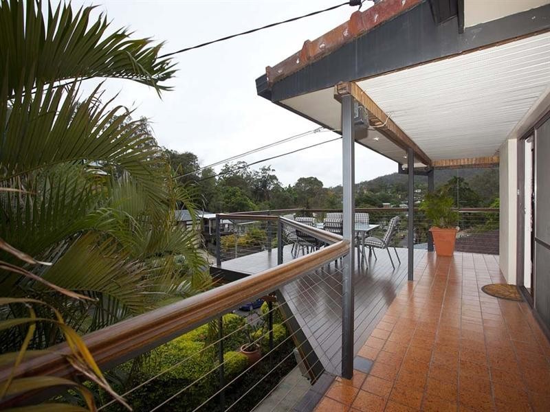 16 Flynn Street, Holland Park West QLD 4121