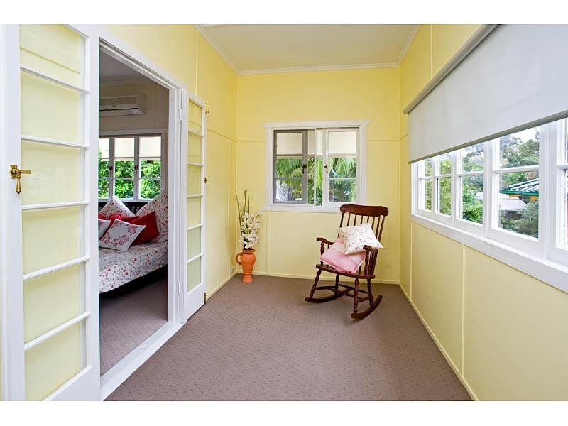 41 Boronia Avenue, Holland Park West QLD 4121