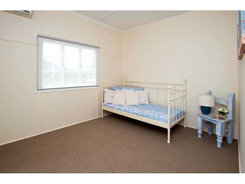 41 Boronia Avenue, Holland Park West QLD 4121