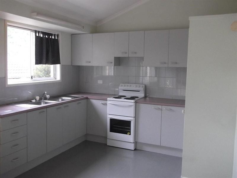 8 leru Street, Mansfield QLD 4122