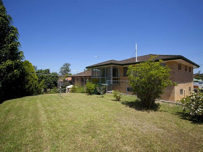 194 Broadwater Road, Mansfield QLD 4122
