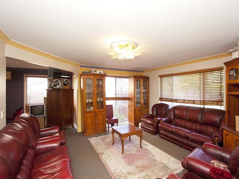 4 Marianna Street, Mansfield QLD 4122