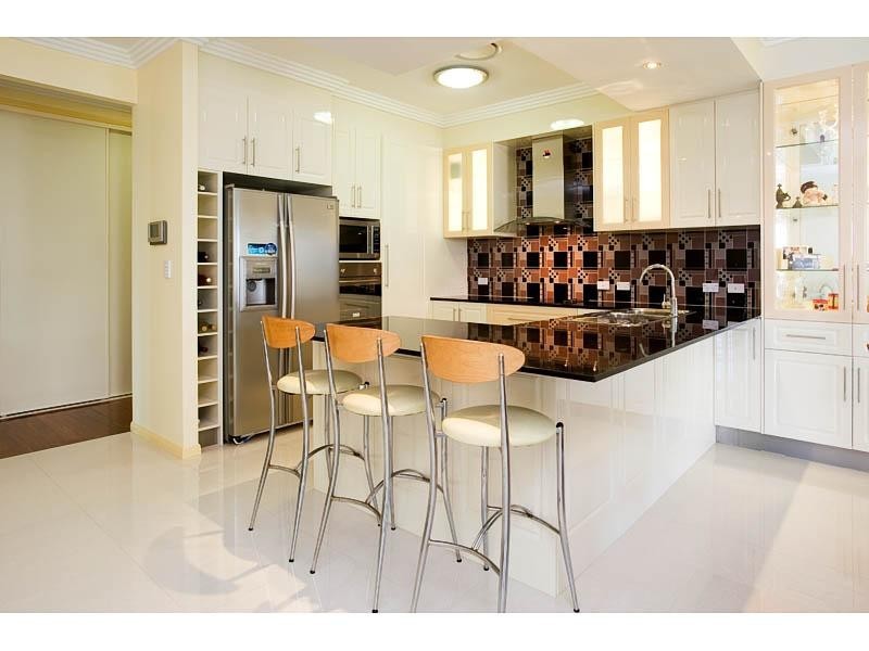 14 Denver Grove, Regents Park QLD 4118