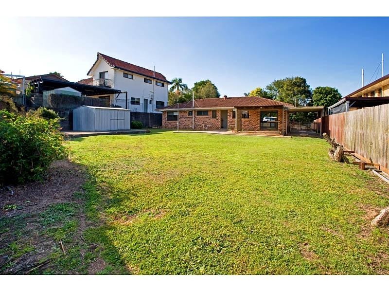 17 Firthshire Street, Mansfield QLD 4122