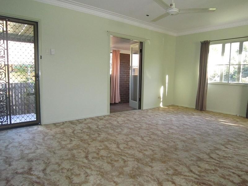 11 Poulton Street, Upper Mount Gravatt QLD 4122