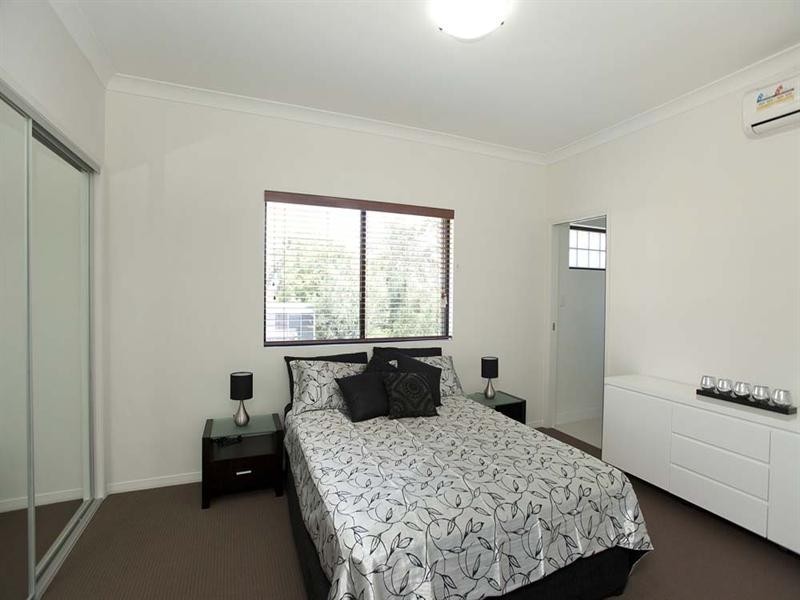 2/21 Raffles Street, Mount Gravatt East QLD 4122