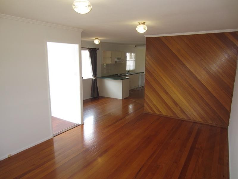 8 Everett Street, Upper Mount Gravatt QLD 4122