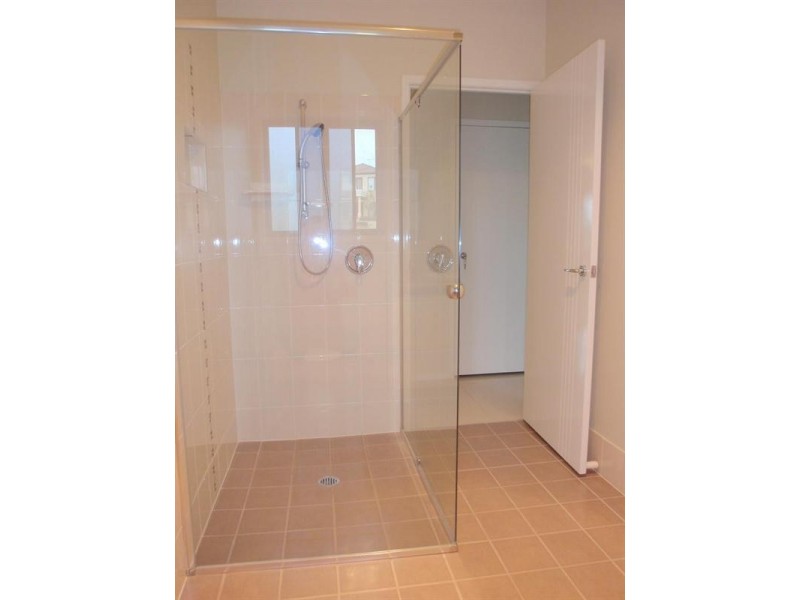4 Leonardo Close, Eight Mile Plains QLD 4113