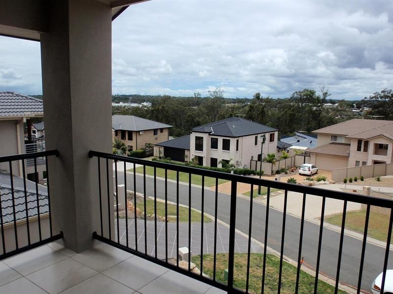 4 Leonardo Close, Eight Mile Plains QLD 4113
