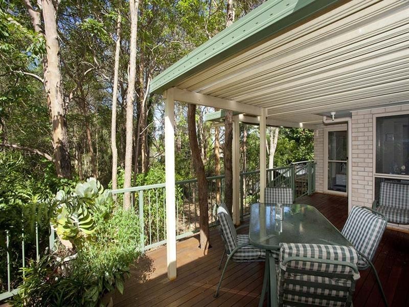 32 David Road, Holland Park QLD 4121