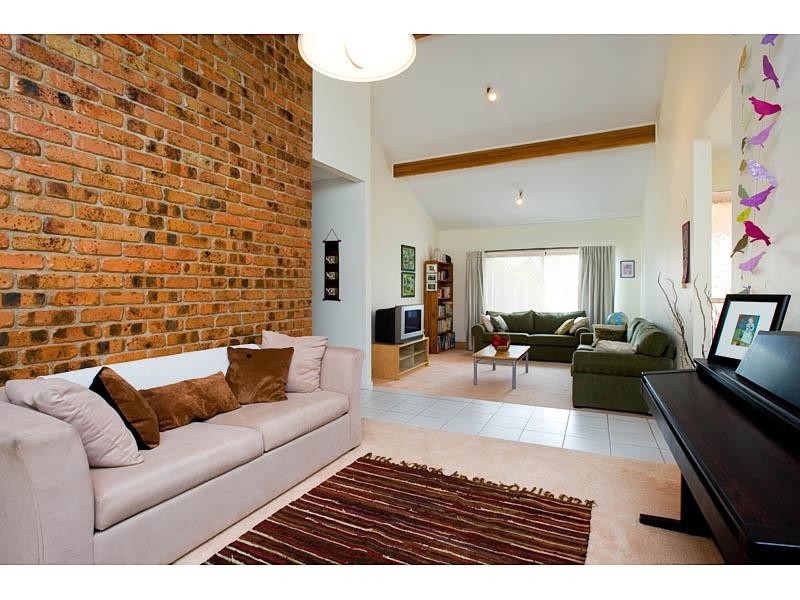 15 Goorari Street, Eight Mile Plains QLD 4113