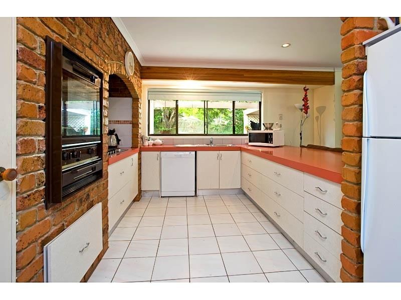 15 Goorari Street, Eight Mile Plains QLD 4113