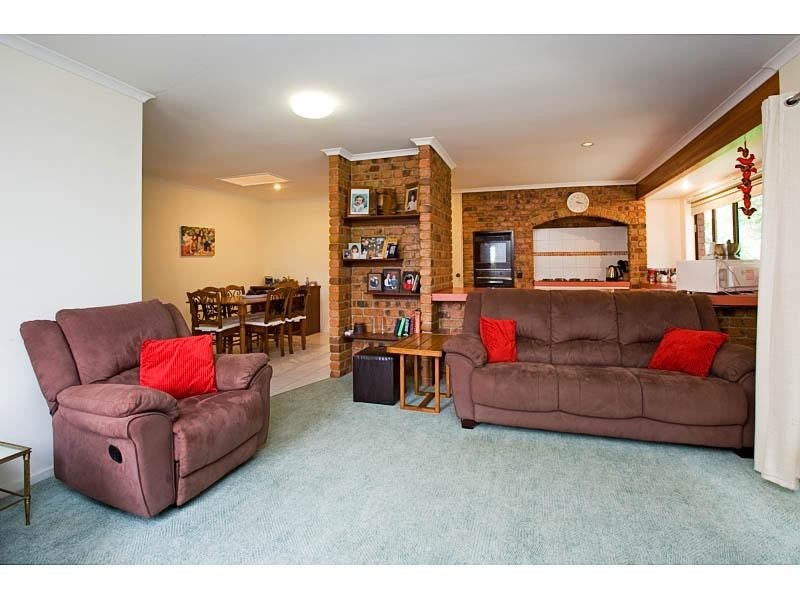 15 Goorari Street, Eight Mile Plains QLD 4113