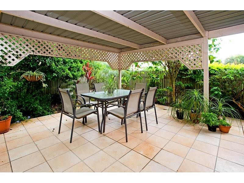 15 Goorari Street, Eight Mile Plains QLD 4113