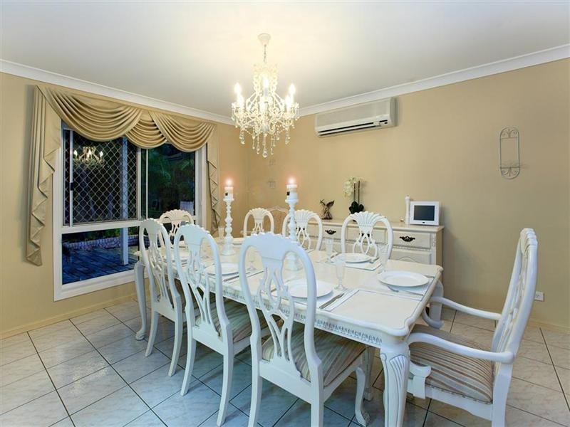 43 Wisteria Crescent, Mount Gravatt East QLD 4122