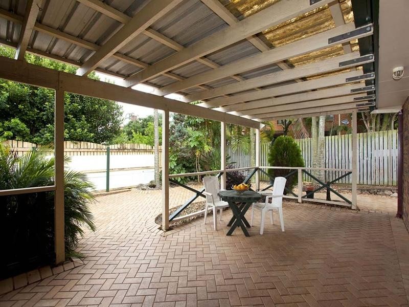 8 Falstaff Street, Belmont QLD 4153