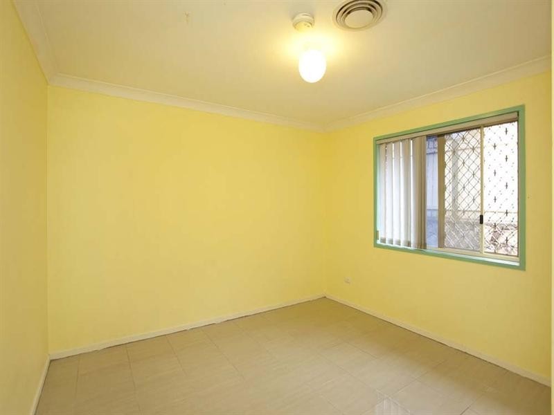 8 Falstaff Street, Belmont QLD 4153