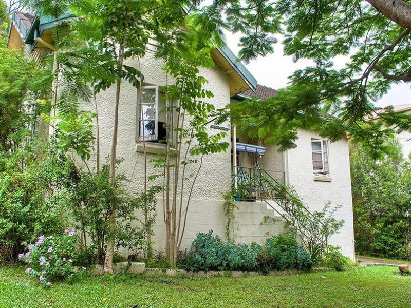 865 Logan Road, Holland Park West QLD 4121