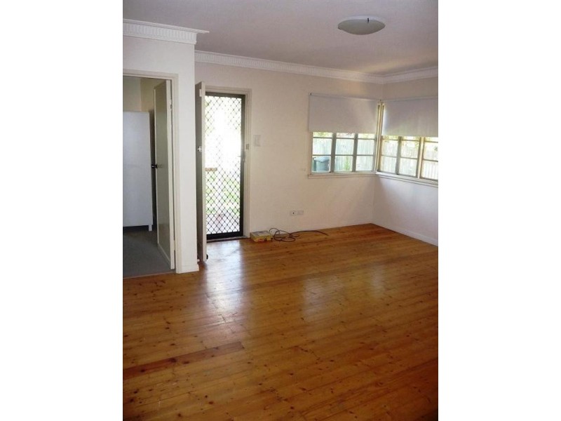 15 Pond Street, Mount Gravatt East QLD 4122