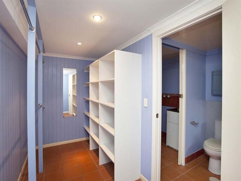 37 Carnelian Street, Holland Park QLD 4121