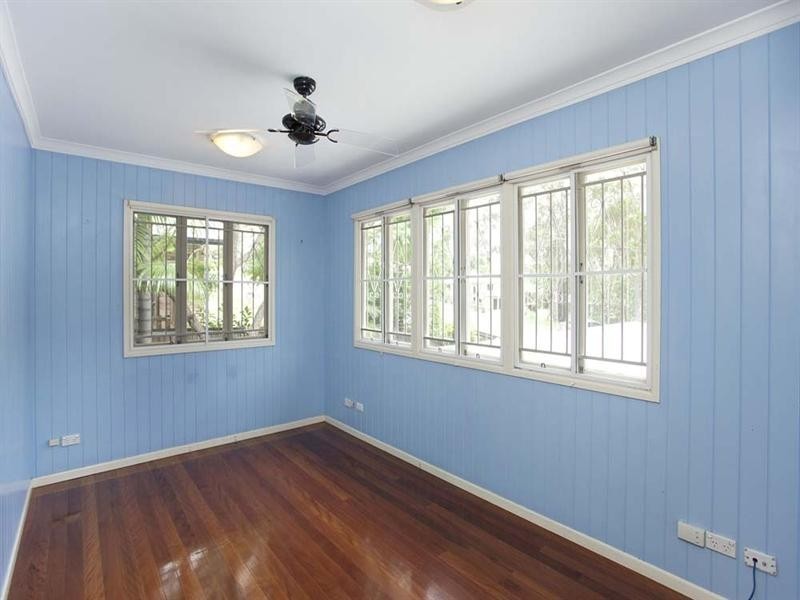 37 Carnelian Street, Holland Park QLD 4121