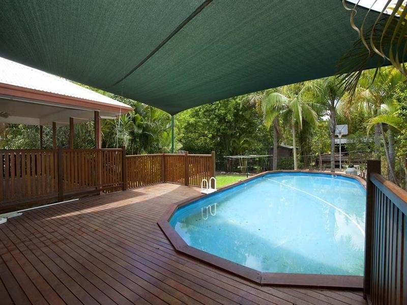 37 Carnelian Street, Holland Park QLD 4121