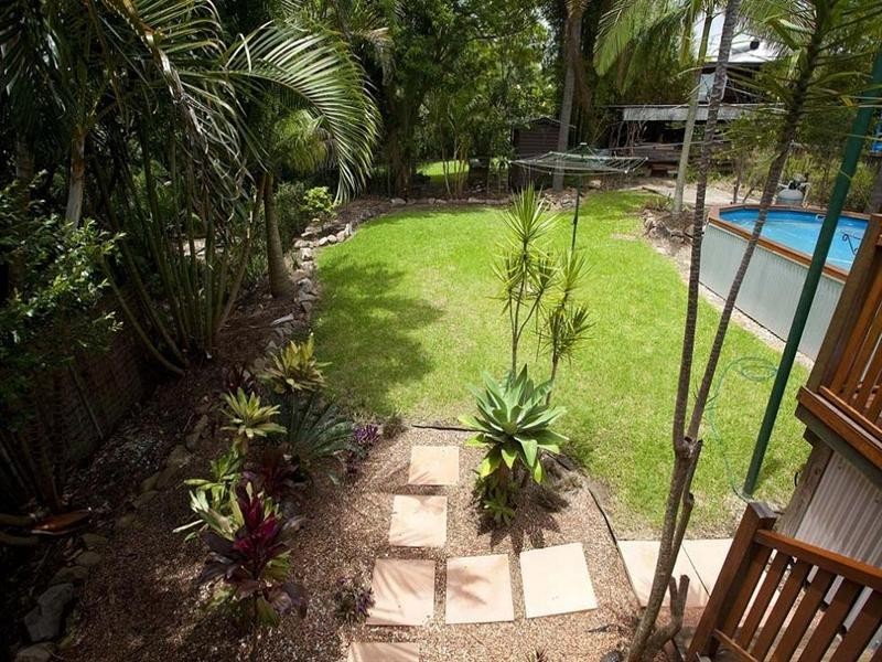 37 Carnelian Street, Holland Park QLD 4121