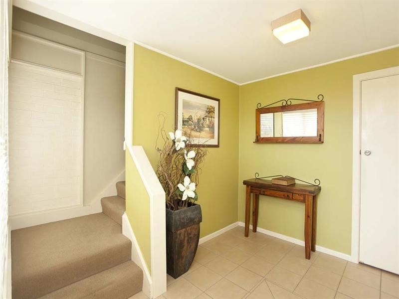 42 Tandanya Street, Mansfield QLD 4122