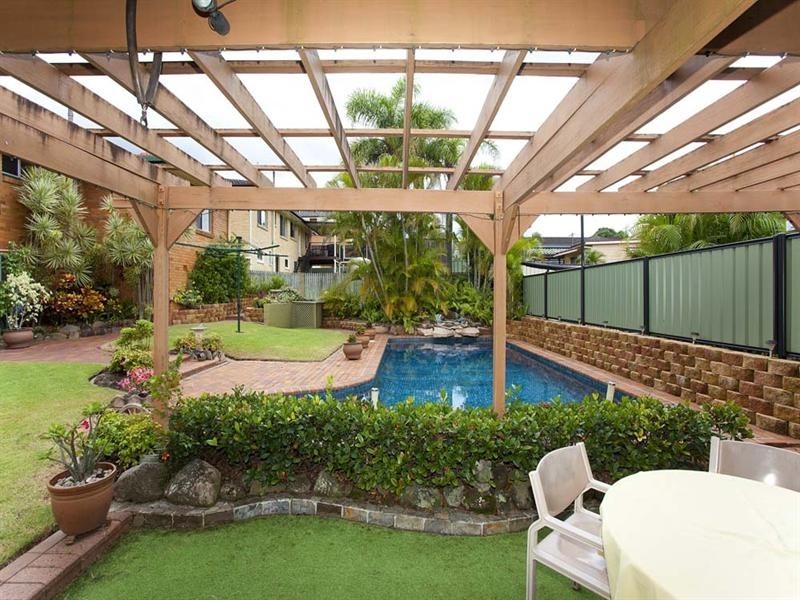 6 Menkira Street, Mansfield QLD 4122