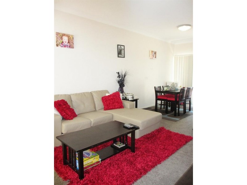 9/8 Mahina Place, Wishart QLD 4122