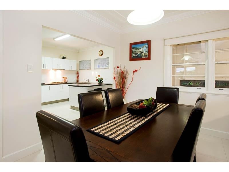 67 Macaulay Street, Coorparoo QLD 4151