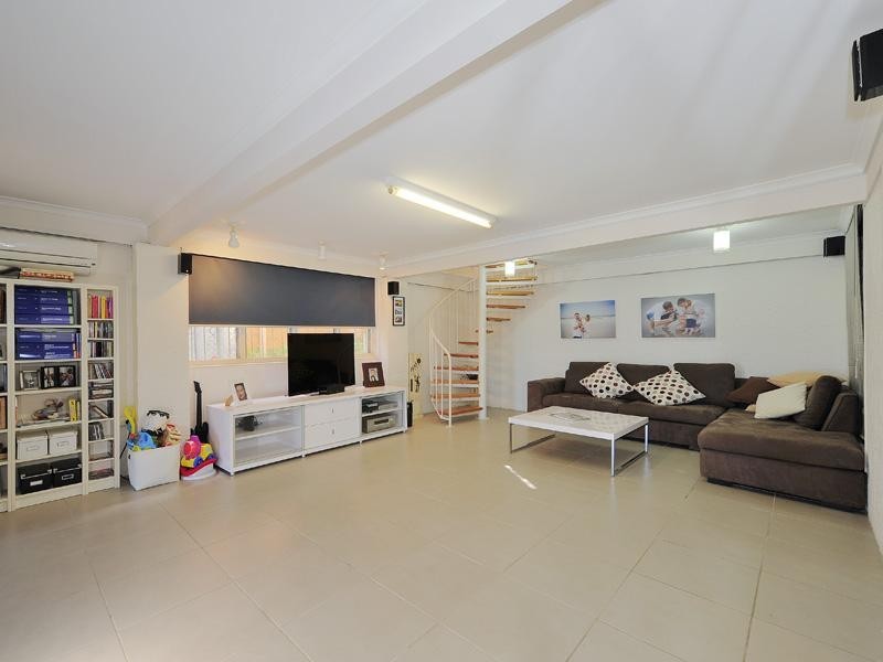 16 Bakewell Street, Mount Gravatt East QLD 4122