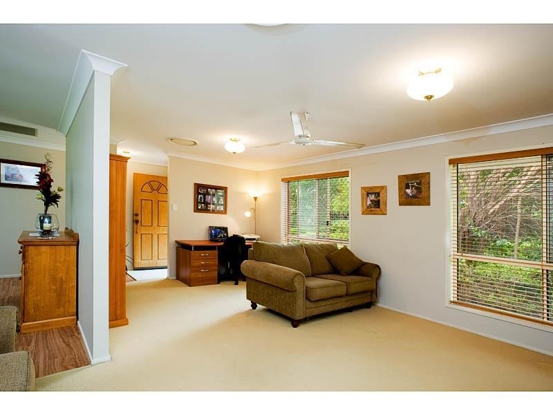 10 Pindari Crescent, Wishart QLD 4122