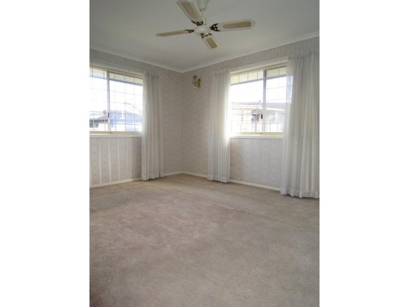 9 Iberis Street, Macgregor QLD 4109