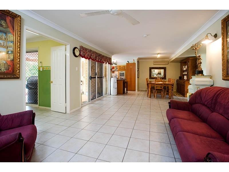 11 Delacroix Place, Mackenzie QLD 4156